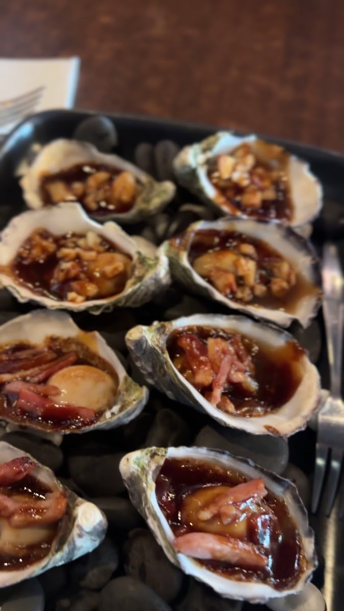 Fumo 28 Oyster Bar & Seafood Photo 2